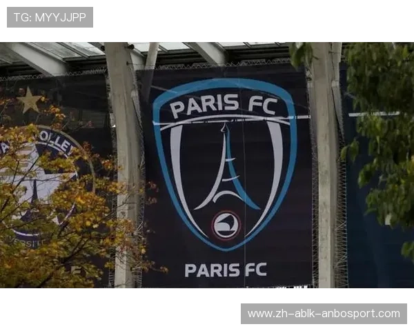 法甲联赛中最具设计感的球衣盘点与解析